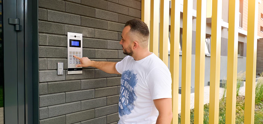 Locksmith Company For Smart Lock System Installation in Orange, California